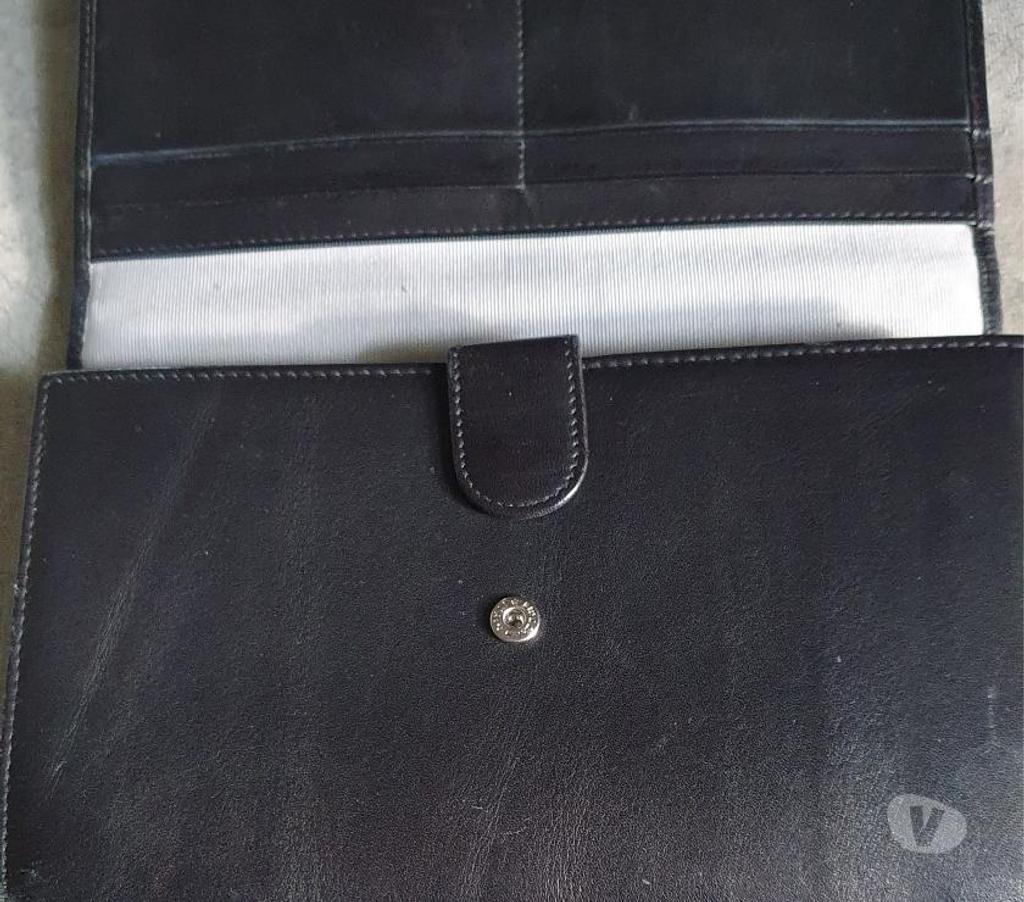 Accessoires - Bagagerie Hauts-de-Seine Nanterre - 92000 - Photos Vivastreet Porte chéquier et porte cartes LE TANNEUR femme