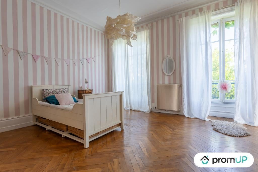Vente Maison Loire Rive de Gier - 42800 - Photos Vivastreet (V6844) Maison individuelle de 320 m2 à RIVE-DE-GIER