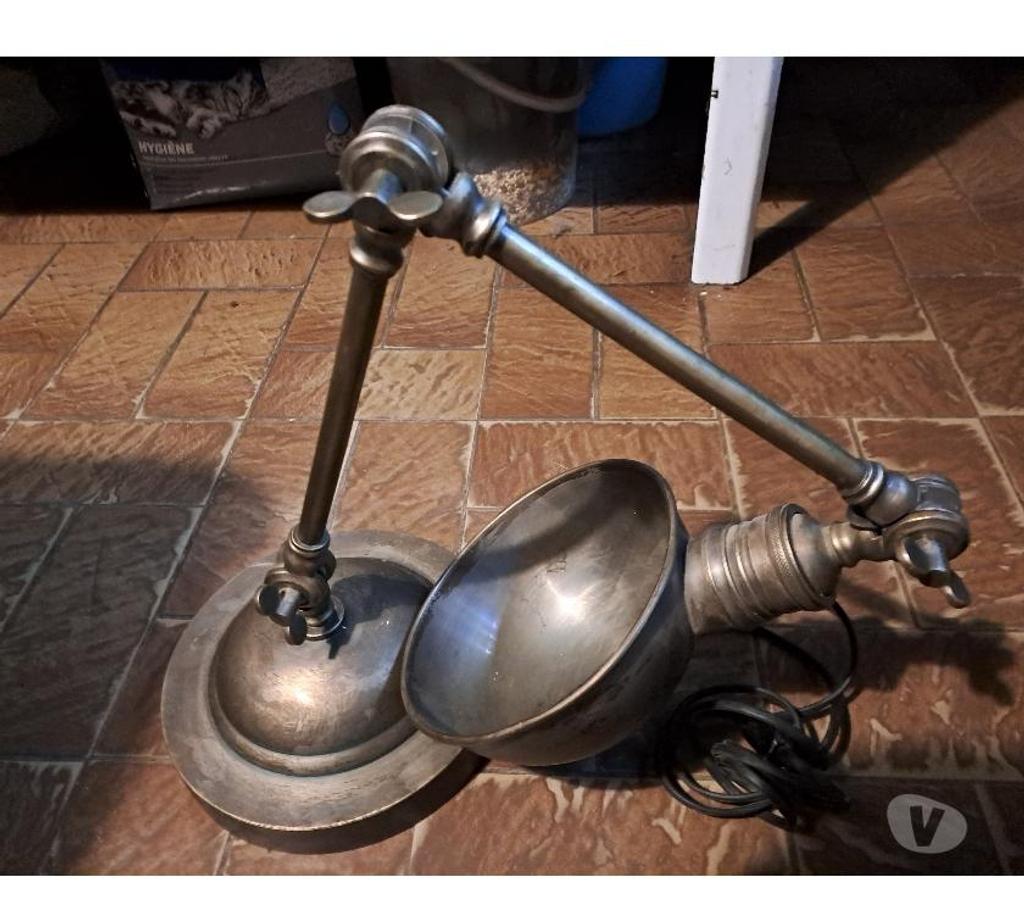 Décoration - art Seine-et-Marne Montceaux les Provins - 77151 - Photos Vivastreet lampe bureau articulée