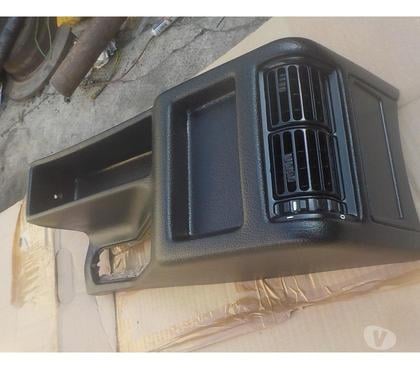 Pièces et services auto Perpignan Perpignan - Photos Vivastreet partie arriere console centrale bmw e32 et bmw e34