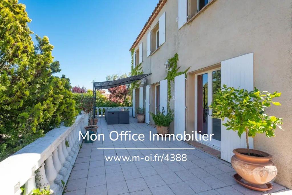 Vente Maison Bouches-du-Rhône Peyrolles en Provence - 13860 - Photos Vivastreet (4388-AUS) Référence : 4388-AUS - Maison familiale 5 pièces à