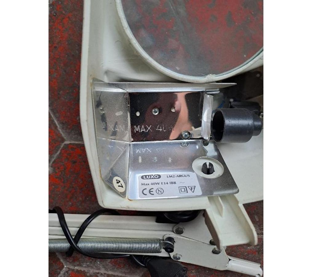 Décoration - art Seine-et-Marne Montceaux les Provins - 77151 - Photos Vivastreet lampe loupe bureau