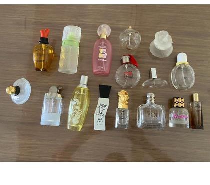 Collection Nimes Nimes - Photos Vivastreet Flacons de parfums de collection