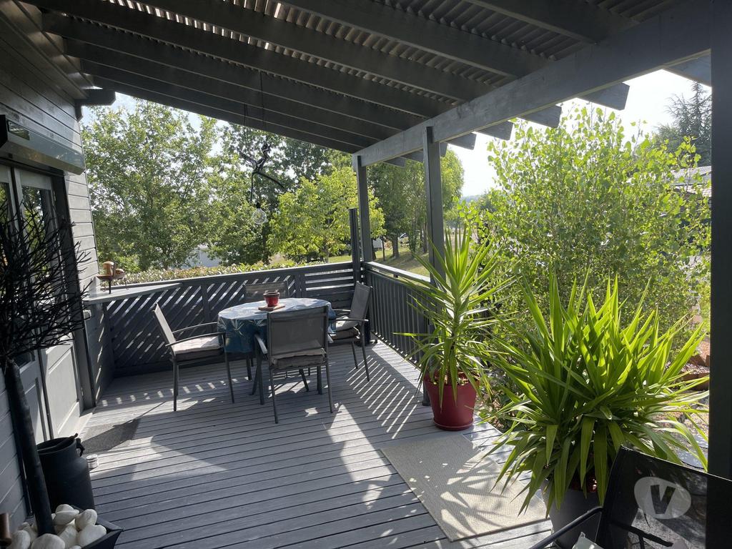 Vente Maison Gers St Blancard - 32140 - Photos Vivastreet TINY HOUSE avec Vue Partielle sur le Lac dans une residence sec