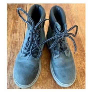 Chaussures Villejuif Val-de-Marne - Photos Vivastreet Chaussure de randonnée en cuir pour enfant pointure 31.