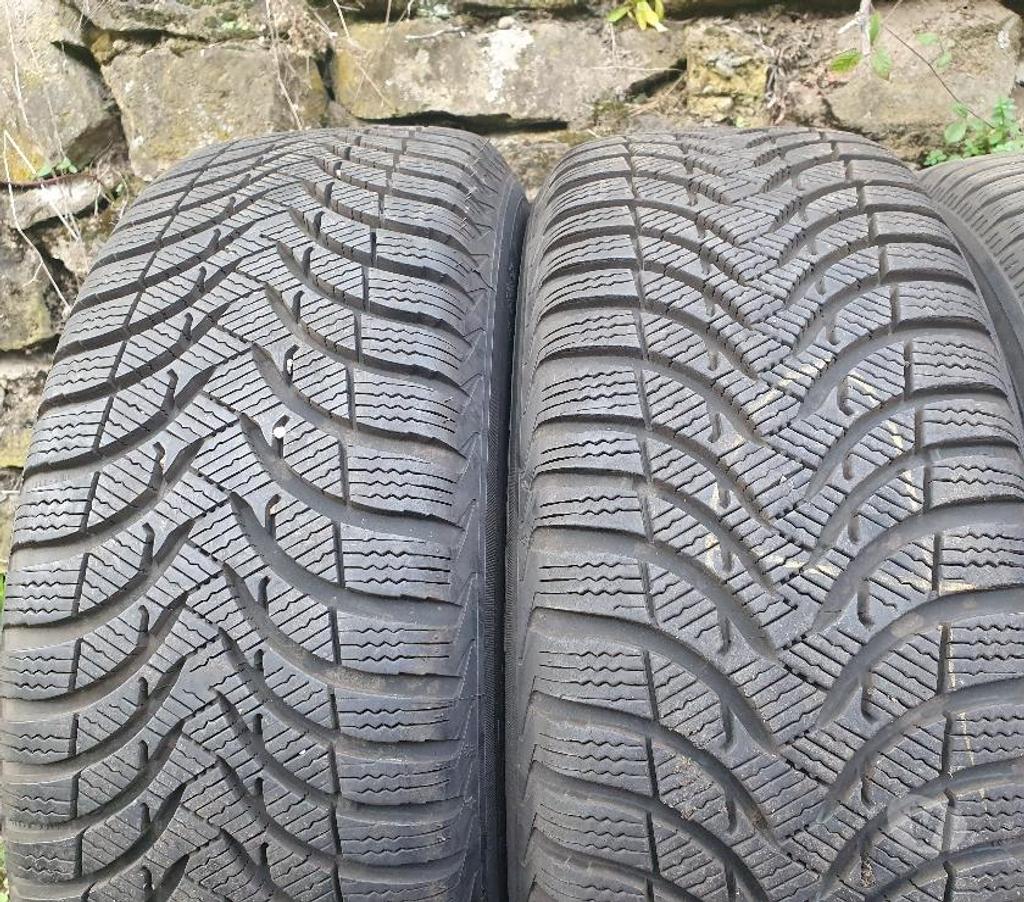 Pièces et services auto Loire St Etienne - Photos Vivastreet 4 roues neige Toyota Prius 205 55 16 91H