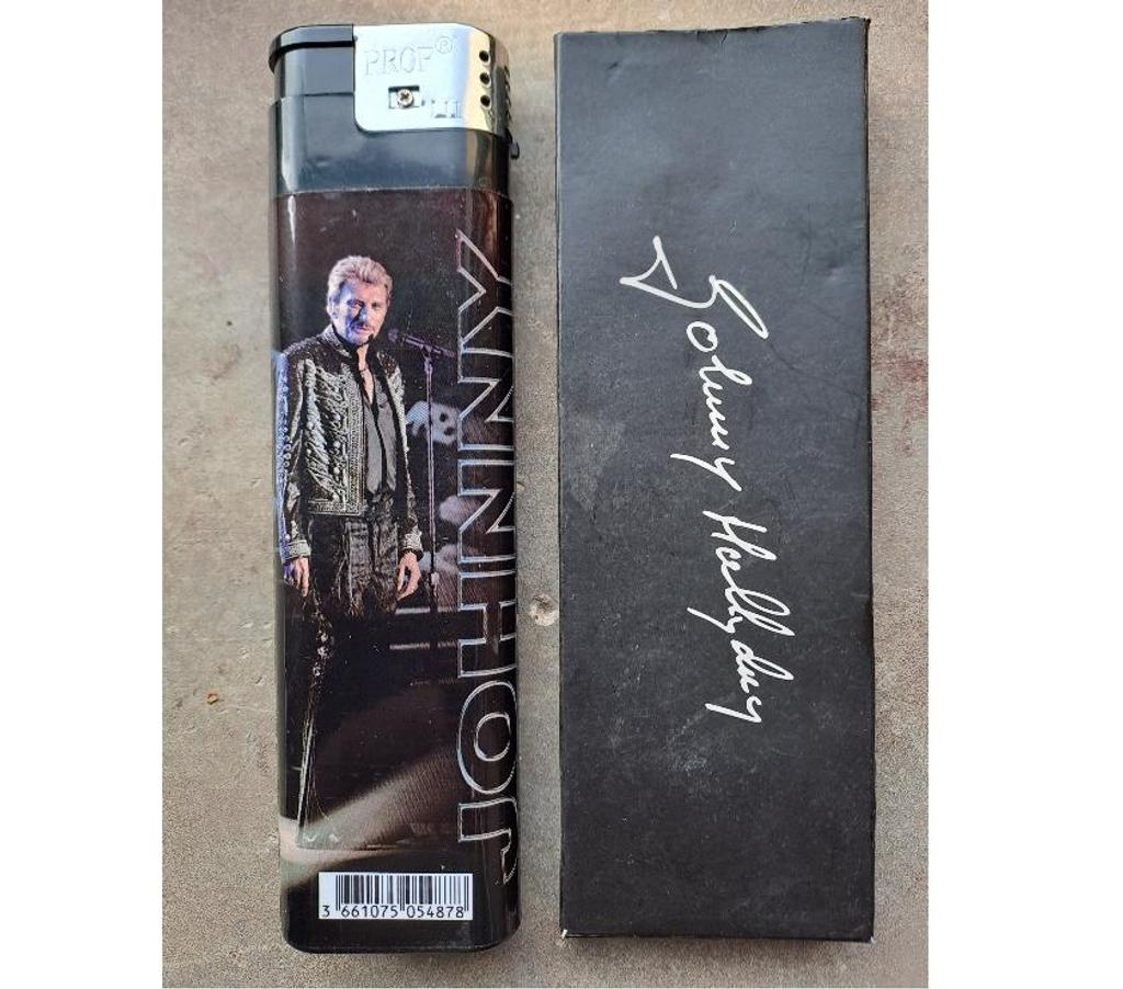 Collection Seine-et-Marne Montceaux les Provins - 77151 - Photos Vivastreet johnny hallyday briquet