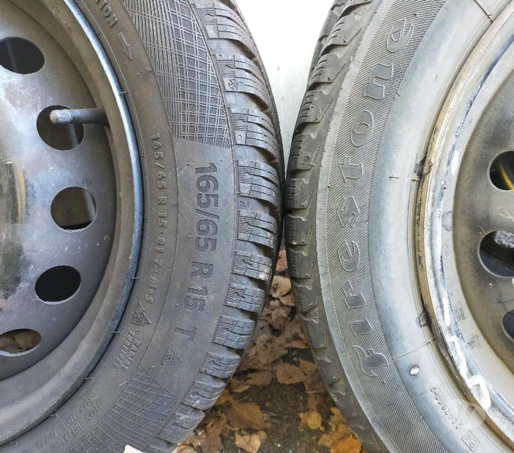 Pièces et services auto Loire St Etienne - Photos Vivastreet 4 roues neige Renault Clio 165 65 15 81T TBE