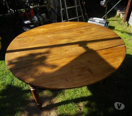 Ameublement & art de la table Fontenay le Fleury Yvelines - Photos Vivastreet Table ancienne ronde en noyer