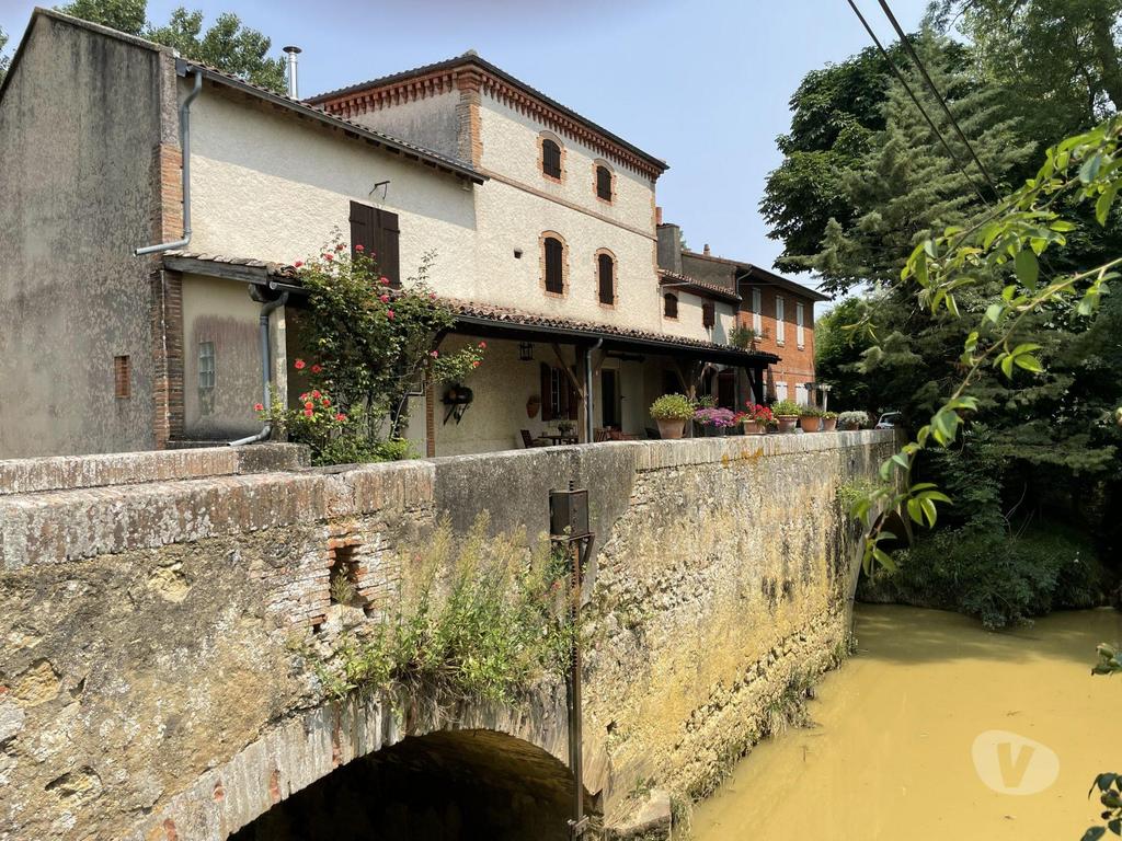 Vente Maison Gers Gimont - 32200 - Photos Vivastreet Super moulin à eau avec deux maisons avec droit d'eau