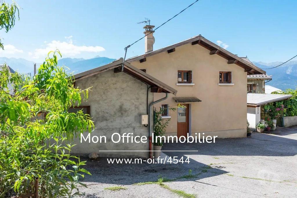 Vente Maison Hautes-Alpes Embrun - 05200 - Photos Vivastreet (4544-BAU) Référence : 4544-BAU - Maison 5 pièces 115m² -...