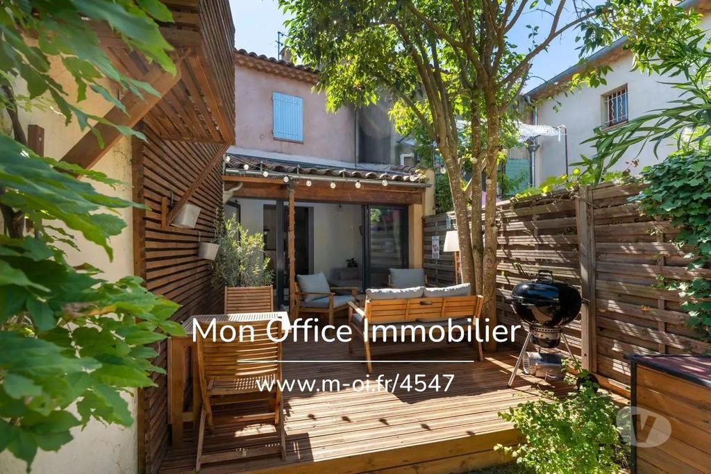 Appartements à vendre Bouches-du-Rhône Eguilles - 13510 - Photos Vivastreet (4547-NFI) Référence : 4547-NFI - Appartement 3 pièces