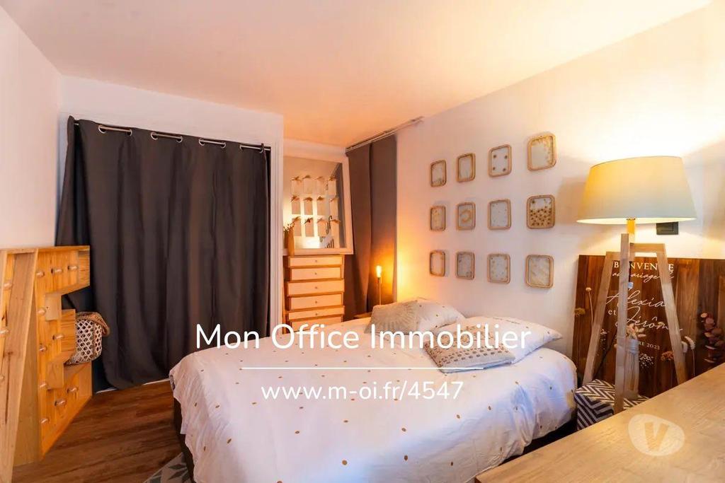 Appartements à vendre Bouches-du-Rhône Eguilles - 13510 - Photos Vivastreet (4547-NFI) Référence : 4547-NFI - Appartement 3 pièces