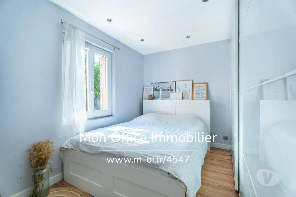 Appartements à vendre Bouches-du-Rhône Eguilles - 13510 - Photos Vivastreet (4547-NFI) Référence : 4547-NFI - Appartement 3 pièces