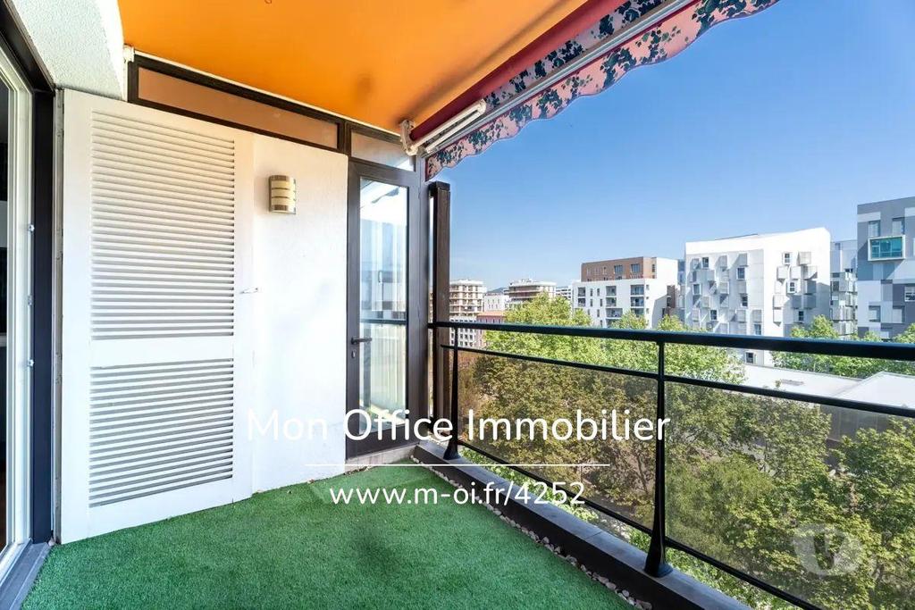 Appartements à vendre Bouches-du-Rhône Marseille - Photos Vivastreet (4252-CLA) Référence : 4252-CLA - Appartement 3 pièces avec...