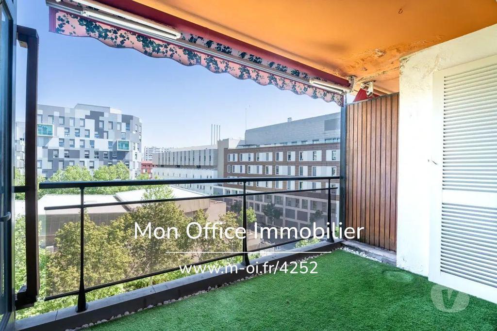 Appartements à vendre Bouches-du-Rhône Marseille - Photos Vivastreet (4252-CLA) Référence : 4252-CLA - Appartement 3 pièces avec...