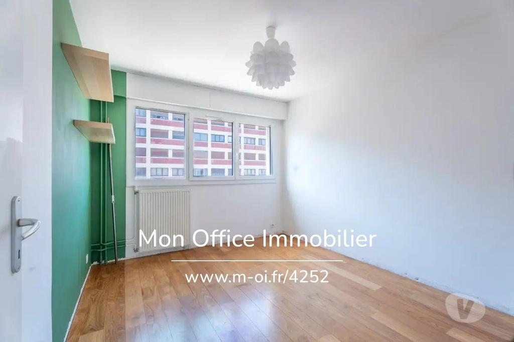 Appartements à vendre Bouches-du-Rhône Marseille - Photos Vivastreet (4252-CLA) Référence : 4252-CLA - Appartement 3 pièces avec...