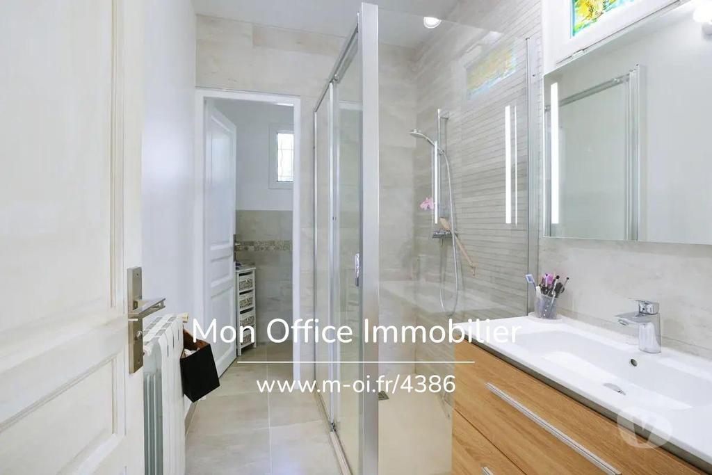 Vente Maison Bouches-du-Rhône Marignane - 13700 - Photos Vivastreet (4612-SCA) Référence : 4612-SCA - Maison 5 pièce(s) à...