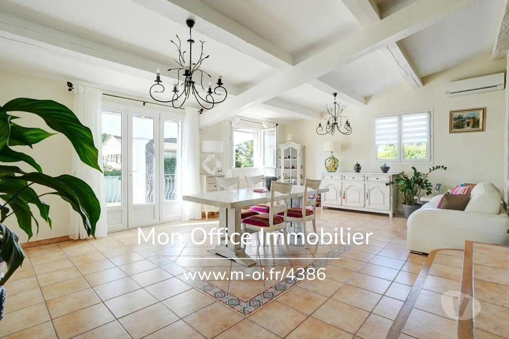 Vente Maison Bouches-du-Rhône Marignane - 13700 - Photos Vivastreet (4612-SCA) Référence : 4612-SCA - Maison 5 pièce(s) à...