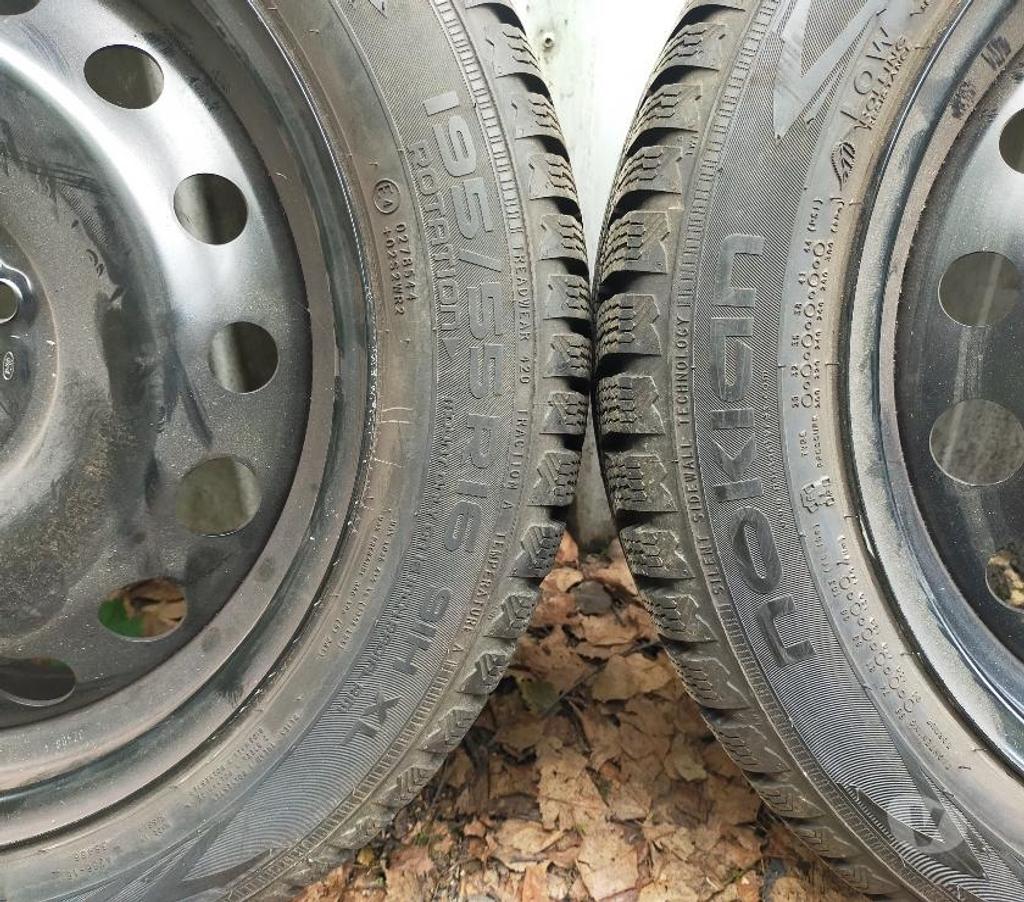 Pièces et services auto Loire St Etienne - Photos Vivastreet 2 roues neige 195 55 16 91H Nokian Ford Fiesta
