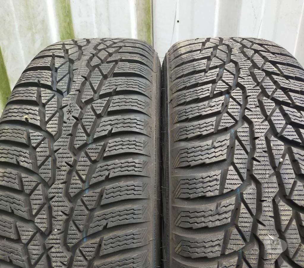 Pièces et services auto Loire St Etienne - Photos Vivastreet 2 roues neige 195 55 16 91H Nokian Ford Fiesta