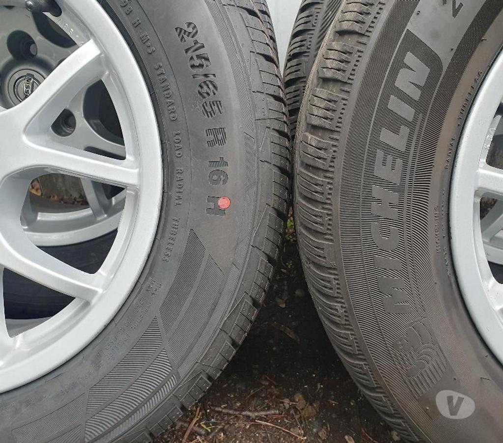 Pièces et services auto Loire St Etienne - Photos Vivastreet 4 roues Alu neige Nissan Qashqai 215 65 16 98H