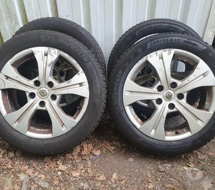 Pièces détachées auto St Etienne St Etienne - Photos Vivastreet 4 roues aluminium neige en 20555 R17 95V, ou 205 55 17 95V