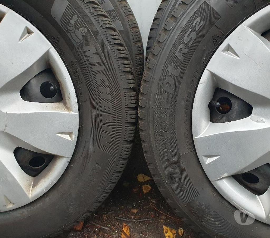 Pièces et services auto Loire St Etienne - Photos Vivastreet 4 roues neige Renault Megane 195 65 15 91T