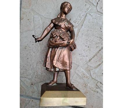 Collections Montceaux les Provins Seine-et-Marne - Photos Vivastreet statuette cuivre