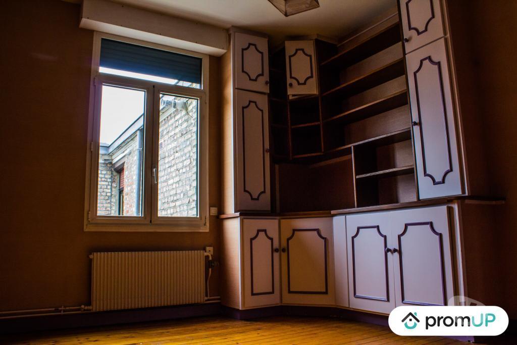 Vente Maison Pas-de-Calais Bethune - 62400 - Photos Vivastreet (V6858) Maison ancienne de 207 m2 à Béthune
