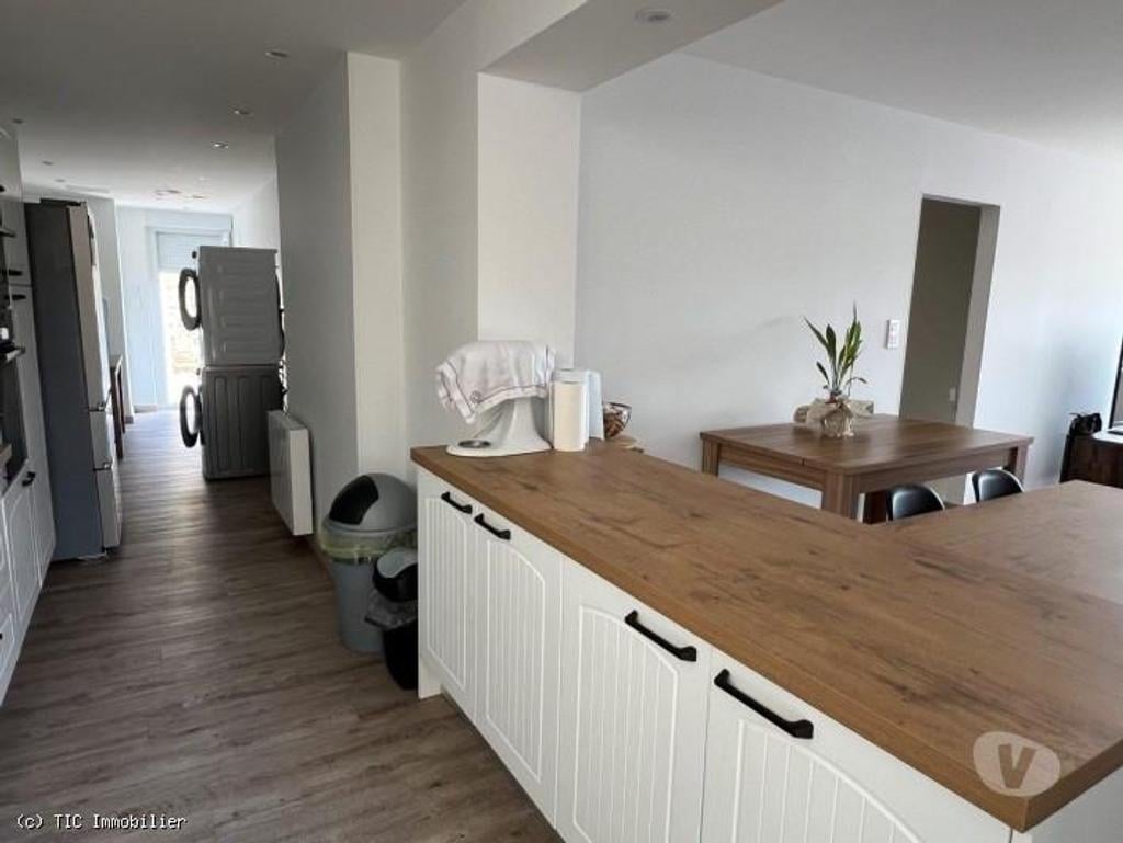 Vente Maison Charente Ruffec - 16700 - Photos Vivastreet Maison de Ville dans une Rue Calme
