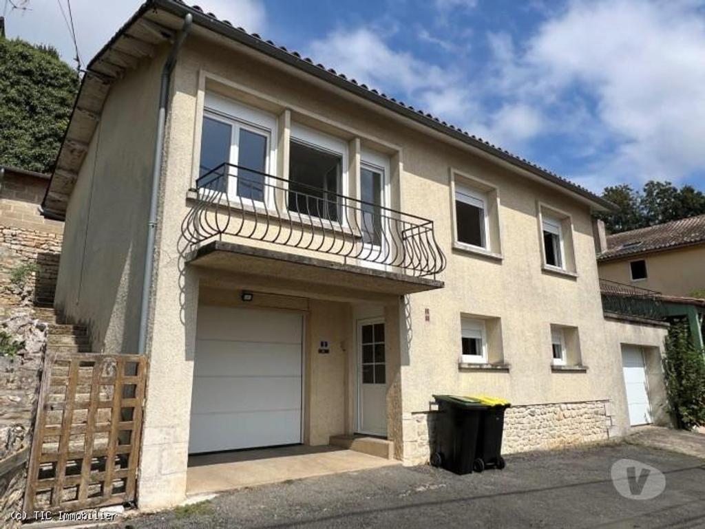 Vente Maison Charente Ruffec - 16700 - Photos Vivastreet Maison de Ville dans une Rue Calme
