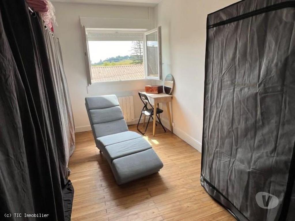 Vente Maison Charente Ruffec - 16700 - Photos Vivastreet Maison de Ville dans une Rue Calme