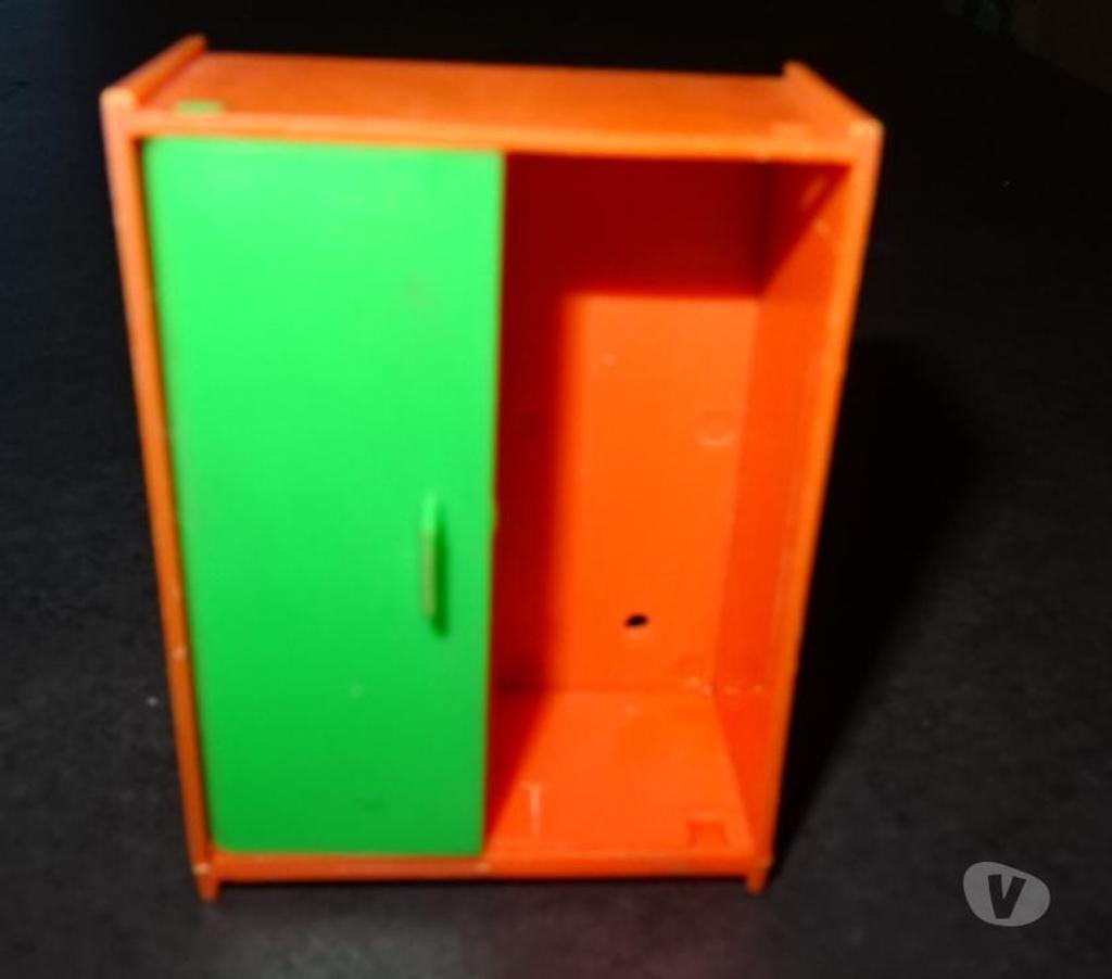 Jeux - Jouets Manche Le Teilleul - 50640 - Photos Vivastreet 2 petits meuble playmobil et un fauteuil