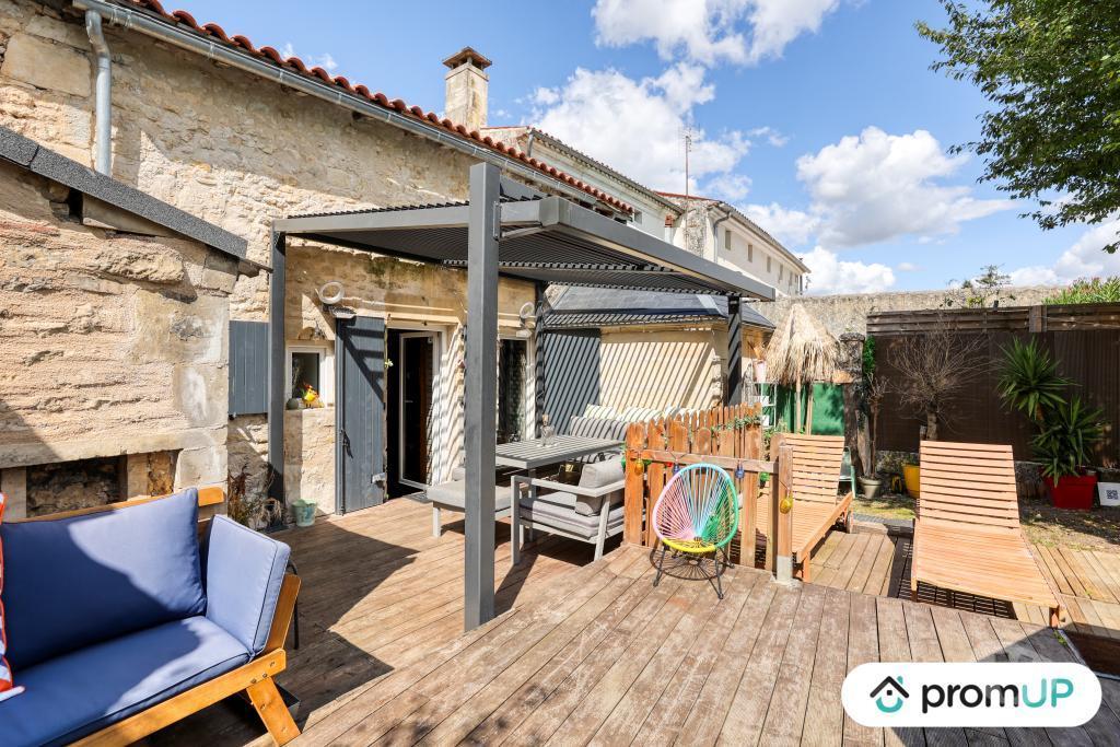 Vente Maison Charente-Maritime Pons - 17800 - Photos Vivastreet (V6867) Maison de ville de 154m2 à PONS
