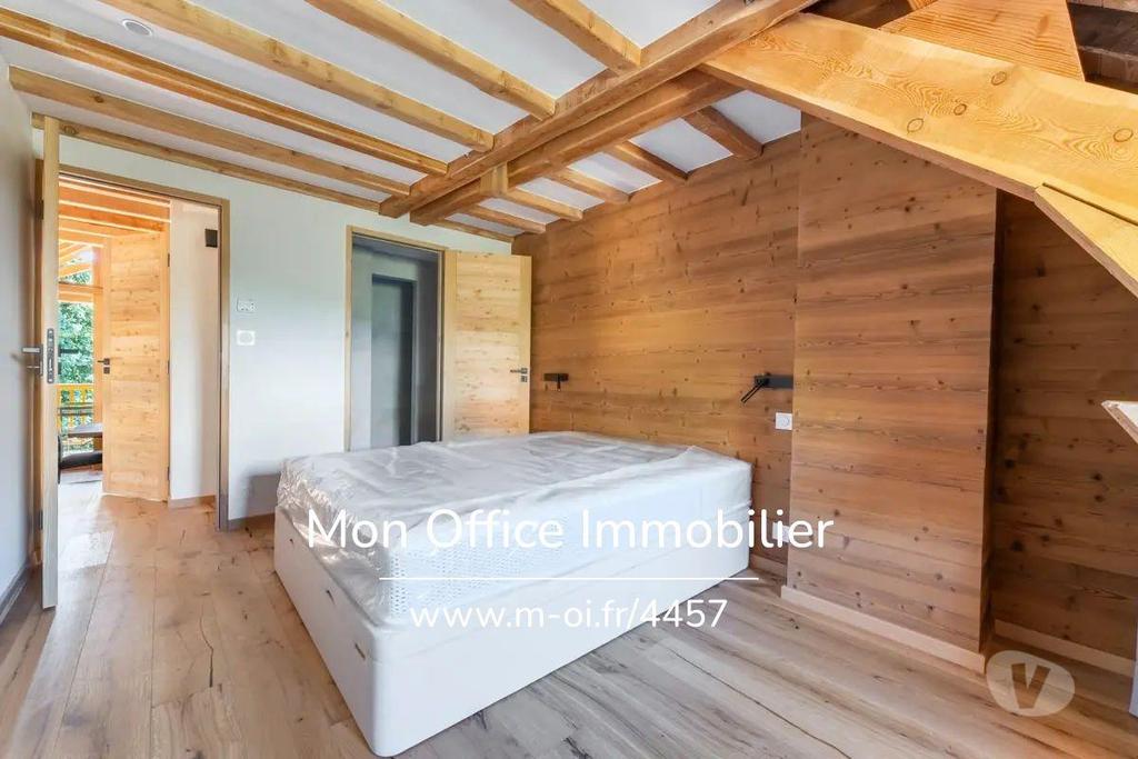 Appartements à vendre Hautes-Alpes Le Monetier les Bains - 05220 - Photos Vivastreet (4457-MBE) Référence : 4457-MBE - Appartement Triplex - 5...