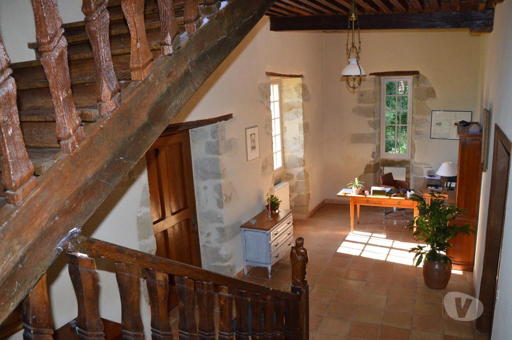 Vente Maison Gers Simorre - 32420 - Photos Vivastreet Manoir Gasconne sur 35ha avec dépendances et piscine