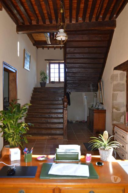 Maison à vendre Simorre Gers - Photos Vivastreet Manoir Gasconne sur 35ha avec dépendances et piscine