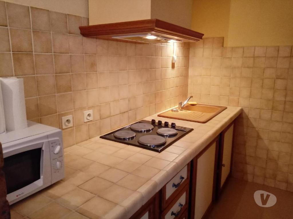 Location appartement Gard Pont St Esprit - 30130 - Photos Vivastreet (1236_2111_vs) Appartement T1 Studio