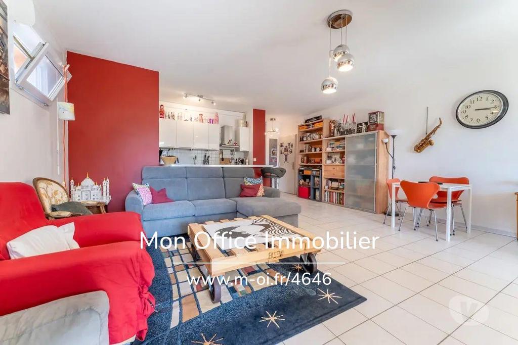 Appartements à vendre Bouches-du-Rhône Aix en Provence - Photos Vivastreet (4646-NFI) Référence : 4646-NFI - Appartement 3 pièces +...