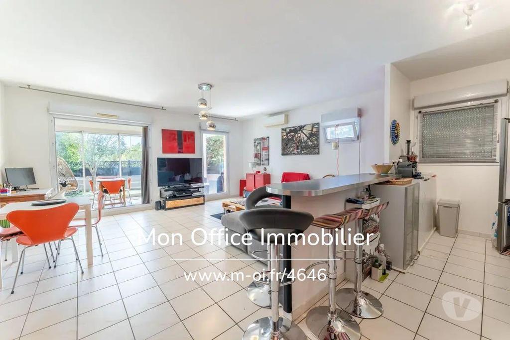 Appartements à vendre Bouches-du-Rhône Aix en Provence - Photos Vivastreet (4646-NFI) Référence : 4646-NFI - Appartement 3 pièces +...