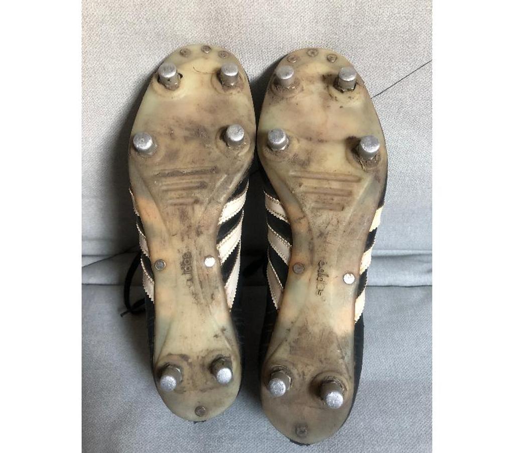 Matériel de sport Nord Wasquehal - 59290 - Photos Vivastreet Chaussures à crampon adidas