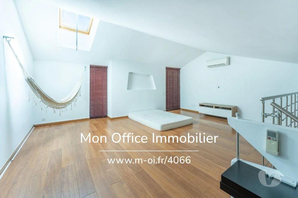 Appartements à vendre Bouches-du-Rhône Aix en Provence - Photos Vivastreet (4066-NFI.) Référence : 4066-NFI. - Duplex + terrasse + parking