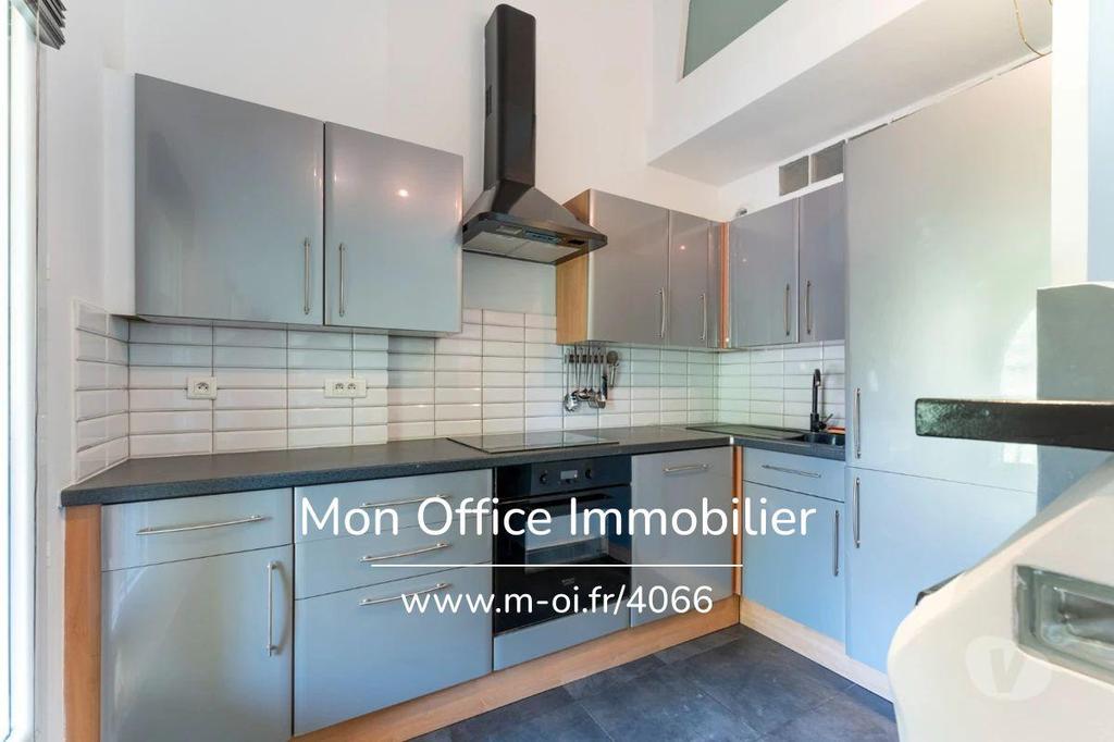 Appartements à vendre Bouches-du-Rhône Aix en Provence - Photos Vivastreet (4066-NFI.) Référence : 4066-NFI. - Duplex + terrasse + parking