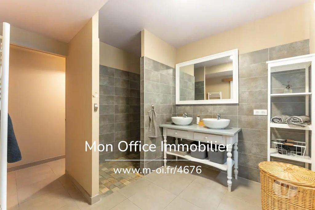Vente Maison Vaucluse St Saturnin les Apt - 84490 - Photos Vivastreet (4676-SKA) Référence : 4676-SKA - Maison 5 pièces