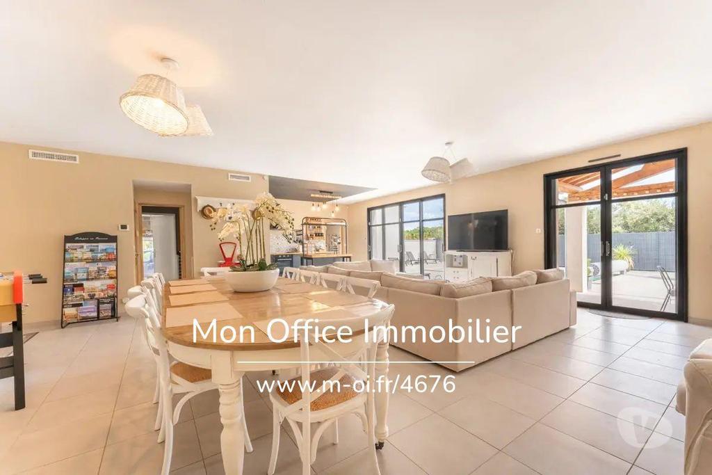 Vente Maison Vaucluse St Saturnin les Apt - 84490 - Photos Vivastreet (4676-SKA) Référence : 4676-SKA - Maison 5 pièces