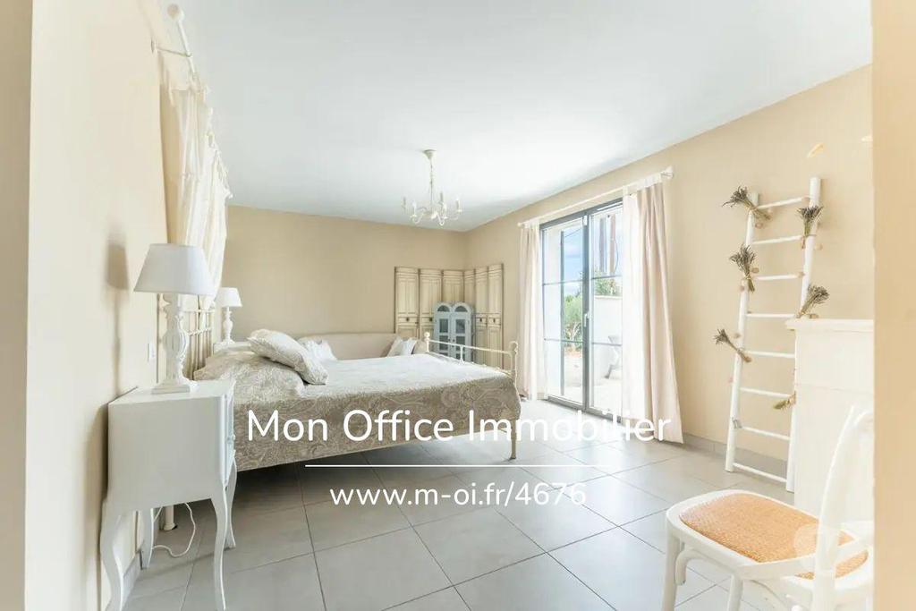 Vente Maison Vaucluse St Saturnin les Apt - 84490 - Photos Vivastreet (4676-SKA) Référence : 4676-SKA - Maison 5 pièces