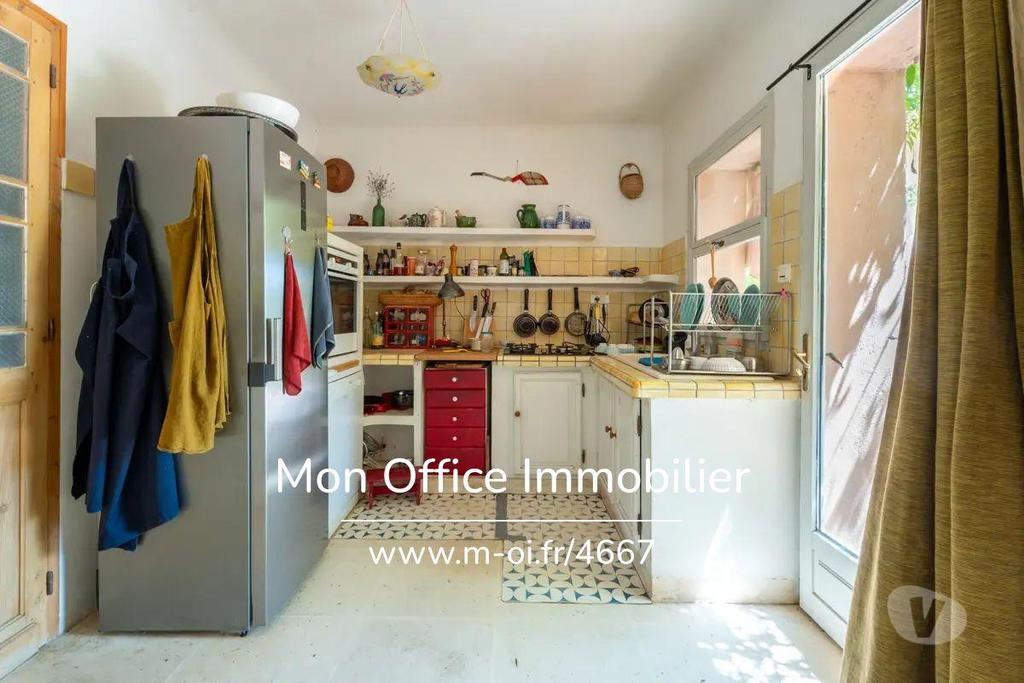Vente Maison Var St Zacharie - 83640 - Photos Vivastreet (4667-CRO) Référence : 4667-CRO - Maison 5 pièces à...