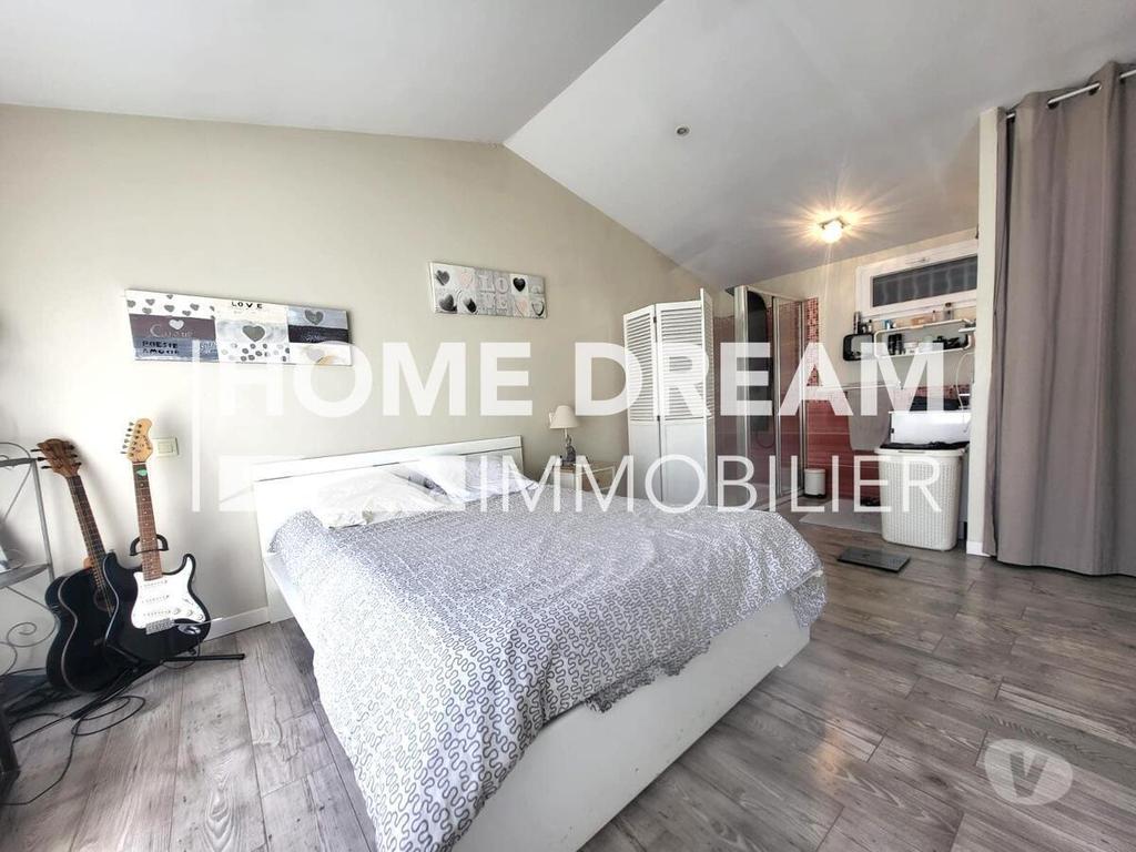 Vente Maison Var Sanary sur Mer - 83110 - Photos Vivastreet VILLA T5 SANARY-SUR-MER - 120 m2