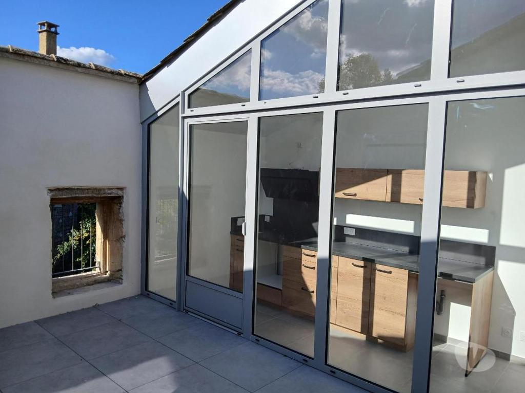Location appartement Gard St Andre de Roquepertuis - 30630 - Photos Vivastreet (583_2777_vs) Appartement T4